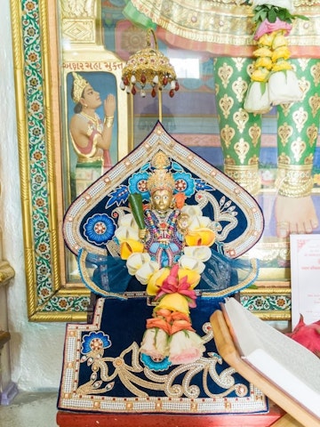 Dar es Salaam Temple Murti Darshan