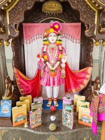 Dar es Salaam Temple Murti Darshan