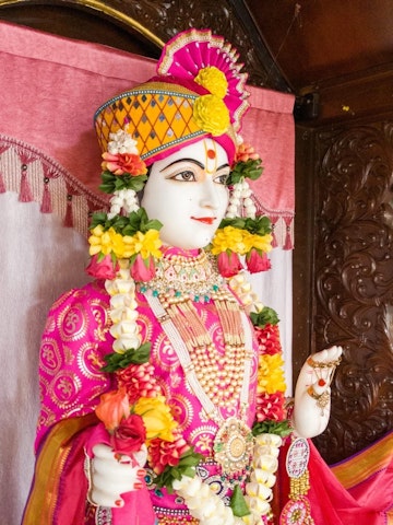 Dar es Salaam Temple Murti Darshan