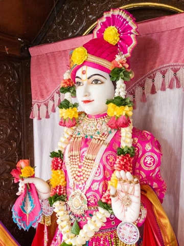 Dar es Salaam Temple Murti Darshan