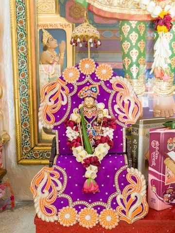 Dar es Salaam Temple Murti Darshan