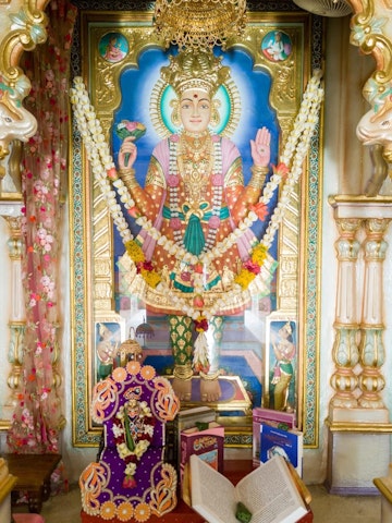 Dar es Salaam Temple Murti Darshan