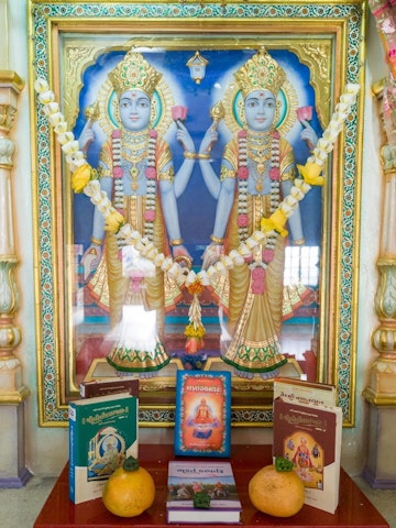 Dar es Salaam Temple Murti Darshan