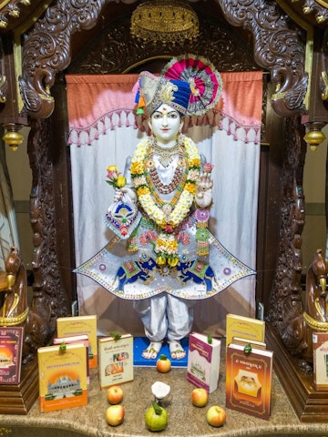 Dar es Salaam Temple Murti Darshan
