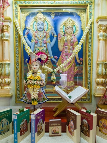 Dar es Salaam Temple Murti Darshan