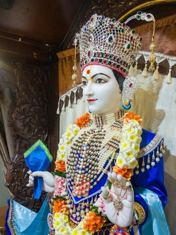 Dar es Salaam Temple Murti Darshan