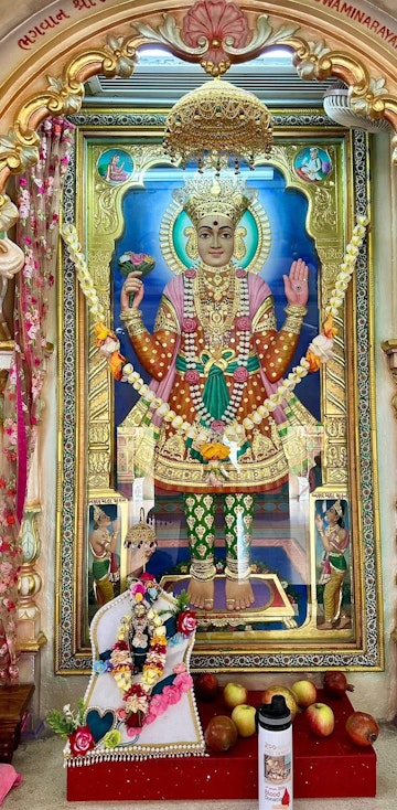 Dar es Salaam Temple Murti Darshan