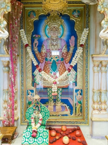 Dar es Salaam Temple Murti Darshan