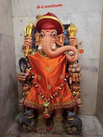 Dholka Temple Murti Darshan