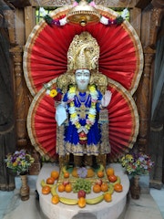 East London Temple Murti Darshan