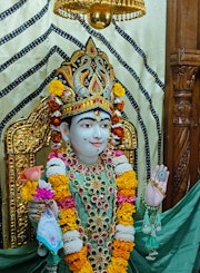 East London Temple Murti Darshan