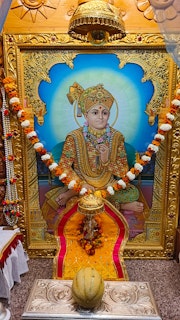 East London Temple Murti Darshan