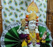 East London Temple Murti Darshan
