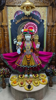 East London Temple Murti Darshan