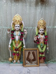 Gatwick Temple (ISSO) Murti Darshan