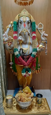 Harrow Temple Murti Darshan