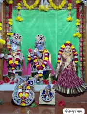 Jetalpur Temple Murti Darshan