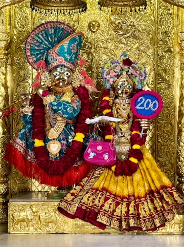 Jetalpur Temple Murti Darshan