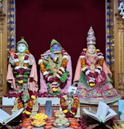 Jetalpur Temple Murti Darshan