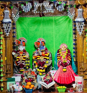 Jetalpur Temple Murti Darshan