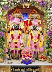 Junagadh Temple Murti Darshan