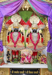 Junagadh Temple Murti Darshan