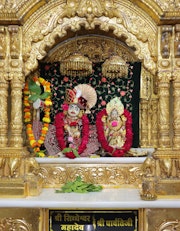 Junagadh Temple Murti Darshan
