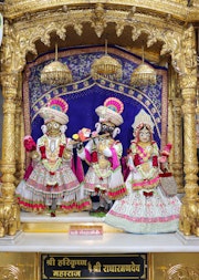 Junagadh Temple Murti Darshan