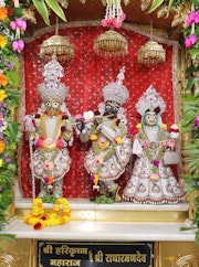 Junagadh Temple Murti Darshan