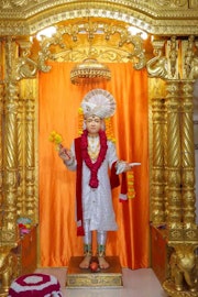 Junagadh Temple Murti Darshan
