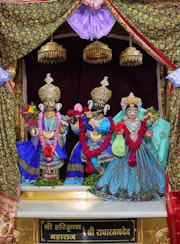 Junagadh Temple Murti Darshan