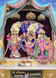 Junagadh Temple Murti Darshan