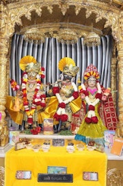 Junagadh Temple Murti Darshan