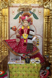Junagadh Temple Murti Darshan
