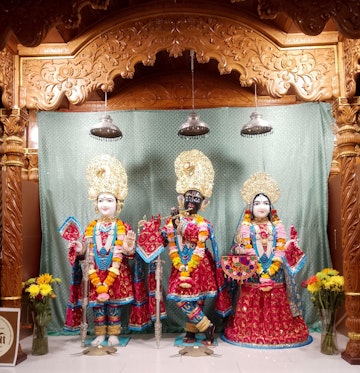 Leicester Temple (ISSO) Murti Darshan