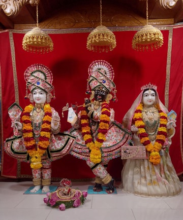 Leicester Temple (ISSO) Murti Darshan