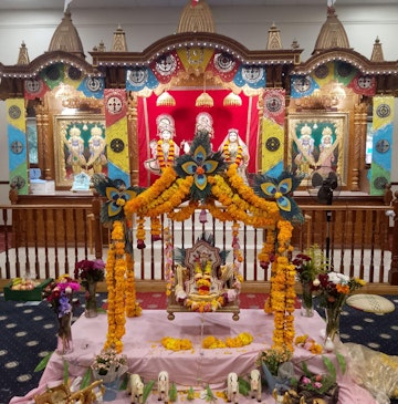 Leicester Temple (ISSO) Murti Darshan