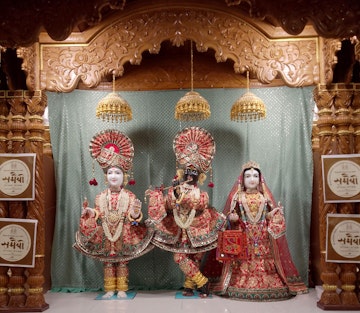 Leicester Temple (ISSO) Murti Darshan