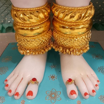 Leicester Temple (ISSO) Murti Darshan