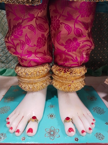 Leicester Temple (ISSO) Murti Darshan