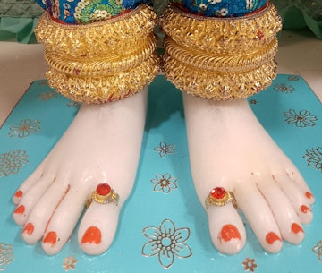 Leicester Temple (ISSO) Murti Darshan