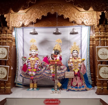 Leicester Temple (ISSO) Murti Darshan