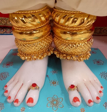 Leicester Temple (ISSO) Murti Darshan