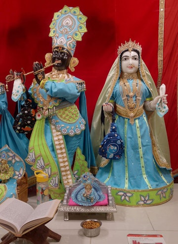 Leicester Temple (ISSO) Murti Darshan