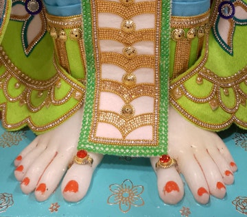 Leicester Temple (ISSO) Murti Darshan