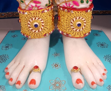 Leicester Temple (ISSO) Murti Darshan