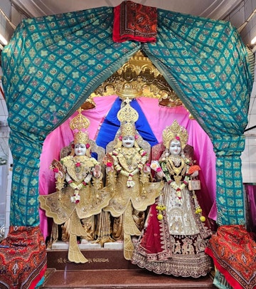 Loj Temple Murti Darshan