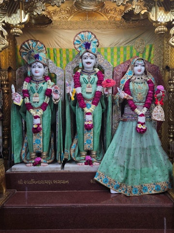 Loj Temple Murti Darshan