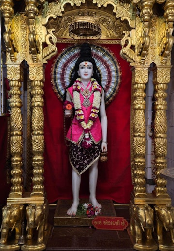 Loj Temple Murti Darshan