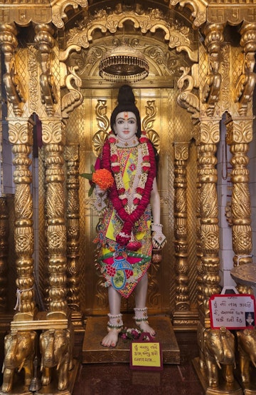 Loj Temple Murti Darshan